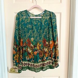 Green floral Figueroa and flower top